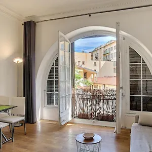Apartment Atypique Studio Port De, Nice